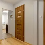 W Gdyni Z Ogrodkiem I 2 Sypialniami By Renters *