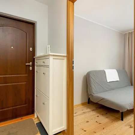 W Gdyni Z Ogrodkiem I 2 Sypialniami By Renters Gdynia