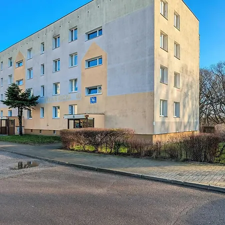 W Gdyni Z Ogrodkiem I 2 Sypialniami By Renters Apartament