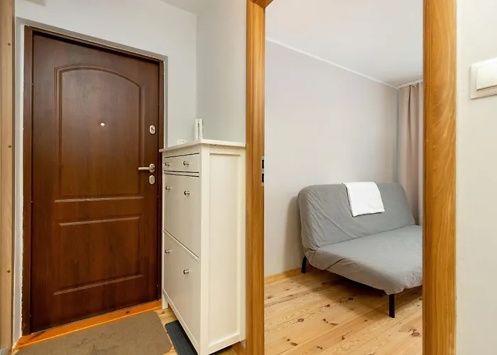 W Gdyni Z Ogrodkiem I 2 Sypialniami By Renters Gdynia