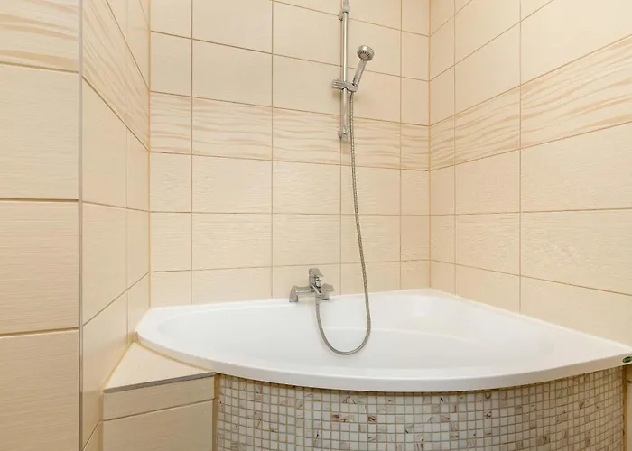 W Gdyni Z Ogrodkiem I 2 Sypialniami By Renters