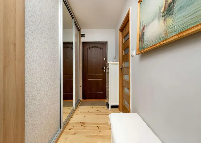 W Gdyni Z Ogrodkiem I 2 Sypialniami By Renters *