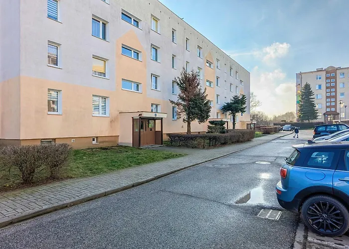 W Gdyni Z Ogrodkiem I 2 Sypialniami By Renters Gdynia