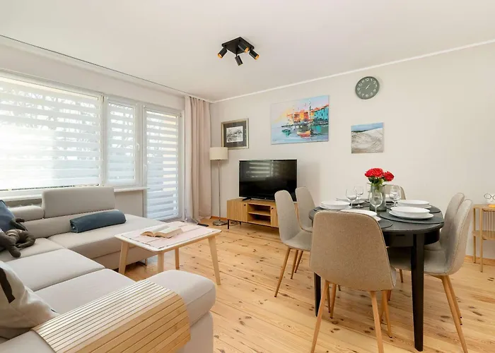 Apartament W Gdyni Z Ogrodkiem I 2 Sypialniami By Renters