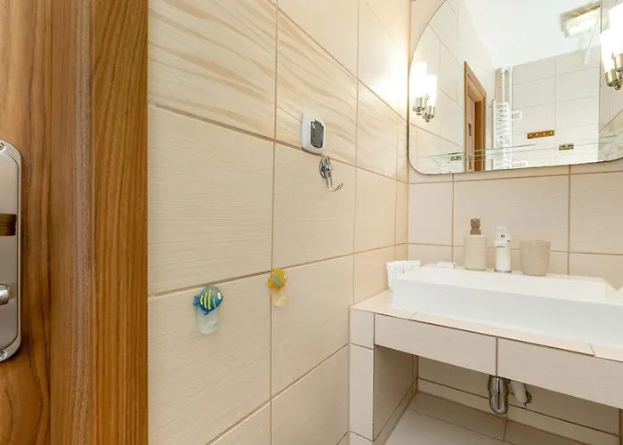 W Gdyni Z Ogrodkiem I 2 Sypialniami By Renters Apartament *